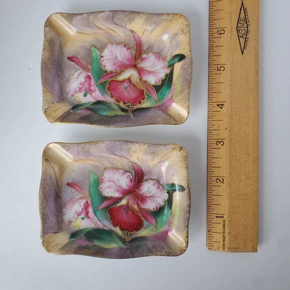 2 Handpainted Gold Accents Ashtrays Trinket Dishes Chubu China made in Japan Vtg - Picture 8 of 9